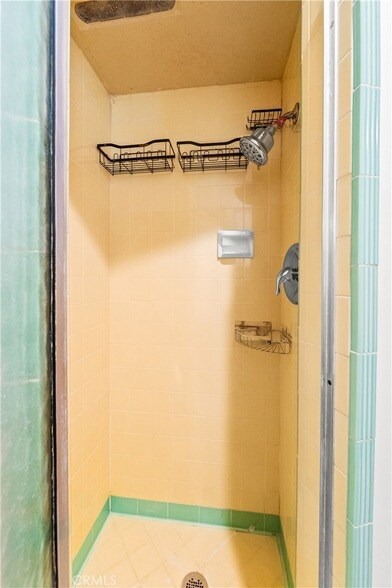 Building Photo - 454 N Shattuck Pl