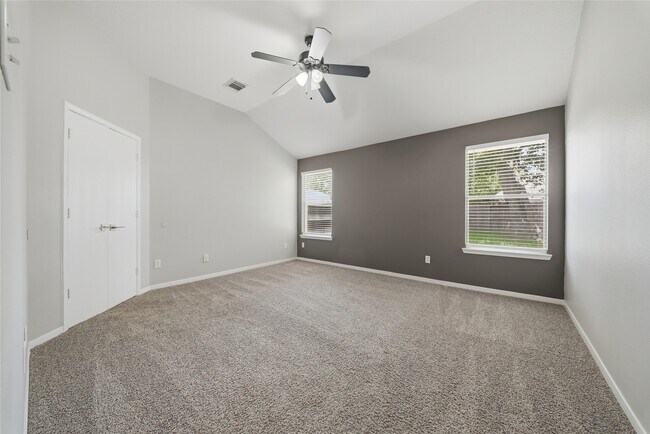 Building Photo - 1607 Sandy Park Dr