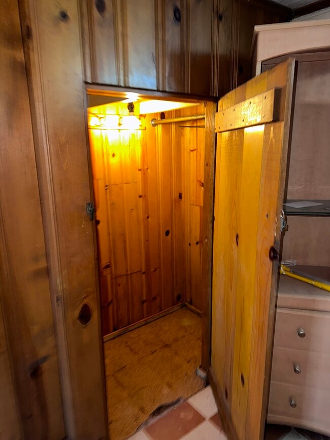 Building Photo - 20109 Stotter St