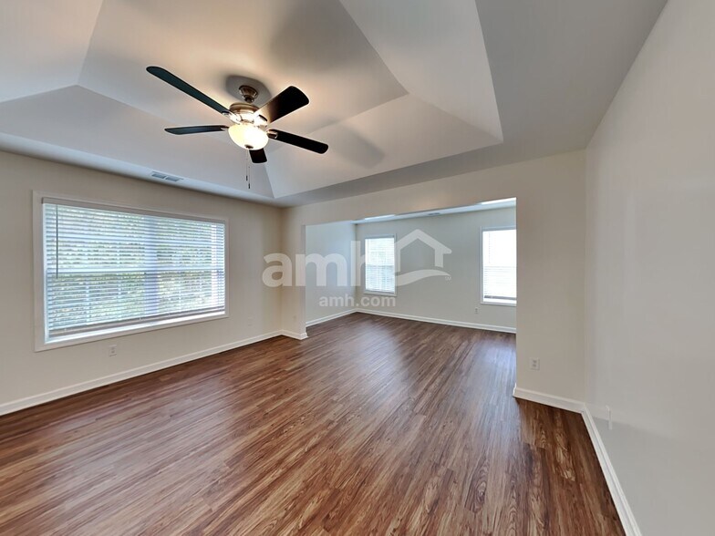 Building Photo - 303 Millpond Pkwy