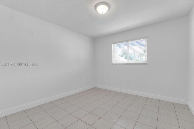 Building Photo - 7125 SW 93rd Ct