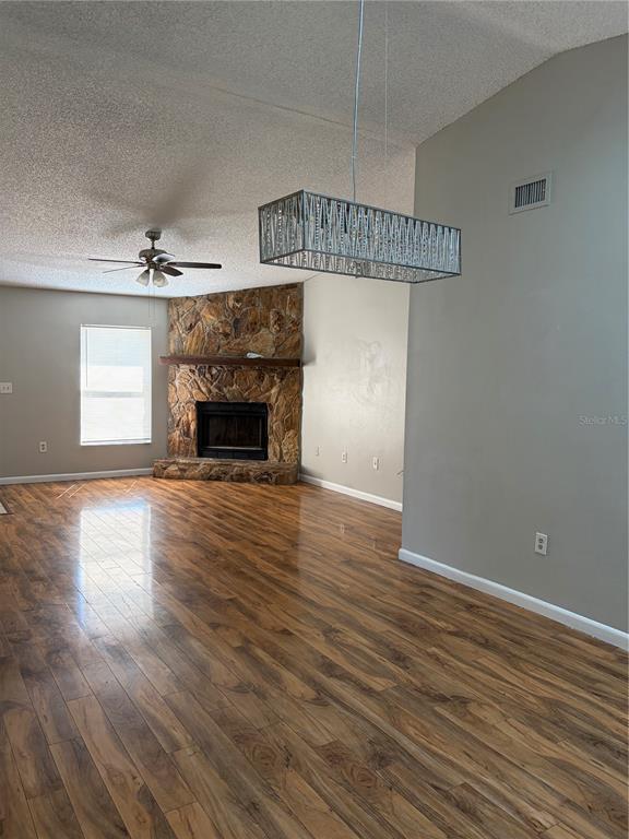 Building Photo - 3249 Cottonwood Ct