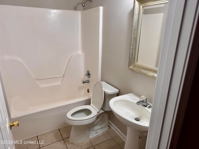 Building Photo - 1324 Biloxi St