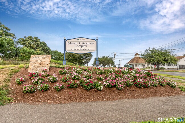 Building Photo - 115 Short Beach Rd