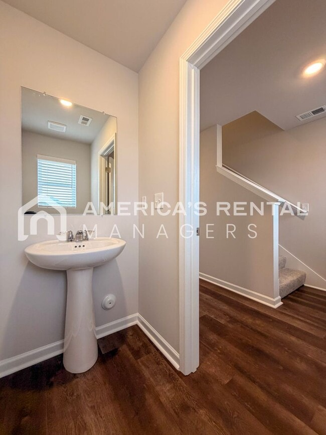 Building Photo - MOVE IN SPECIAL!! New Construction Townhome on Driftwood Lane for Rent! Sign a 13-month lease by ...