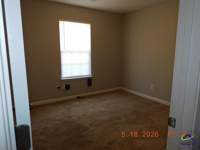 Building Photo - 122 Kingston Village Dr