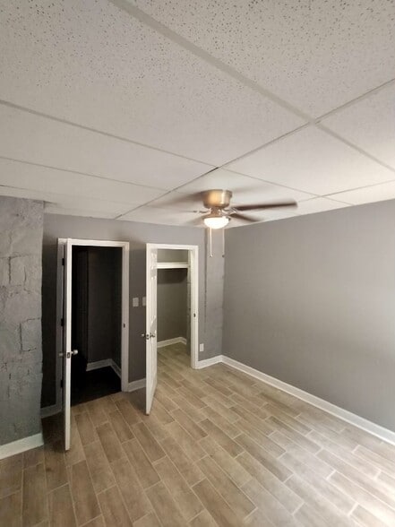 Bedroom - 750 W Broad St