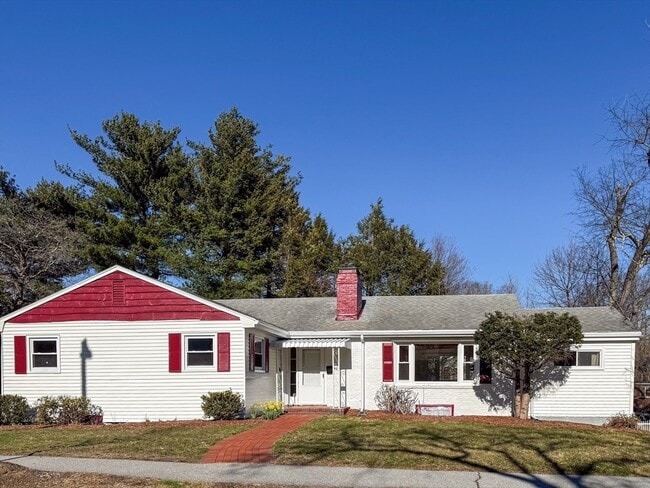 Building Photo - 92 Woodcliff Rd