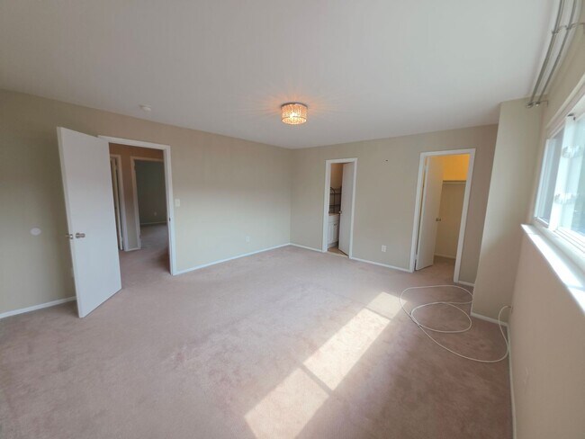 Building Photo - 918 Merritt Dr
