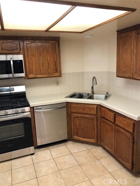 Building Photo - 2248 Del Mar Rd