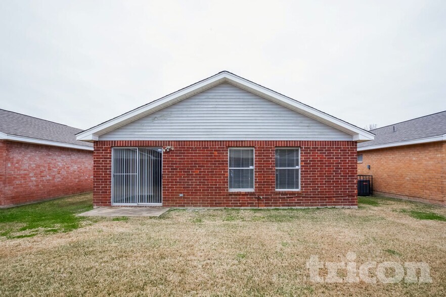 Building Photo - 3110 Boynton Dr