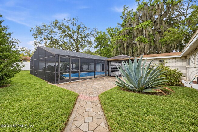 Building Photo - 388 Arora Blvd