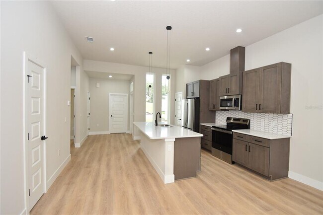 Building Photo - 18 Wood Amber Ln