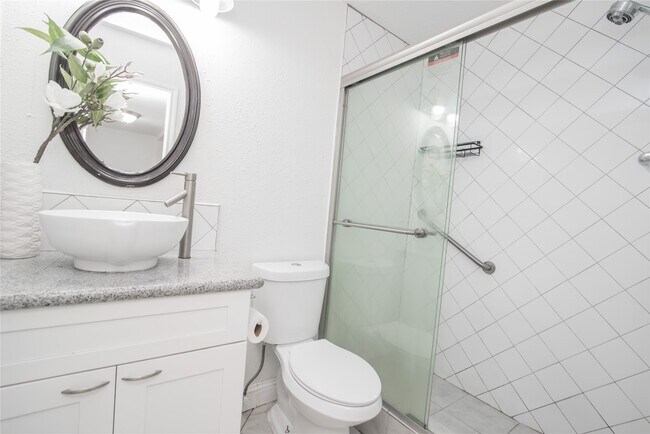 Building Photo - 7237 Cook Rd