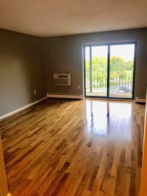 Building Photo - Doral Apartments