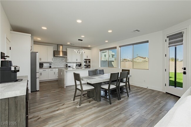 Building Photo - 6124 Redstone Hls Dr