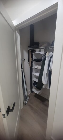 Closet - 108 Park Pl