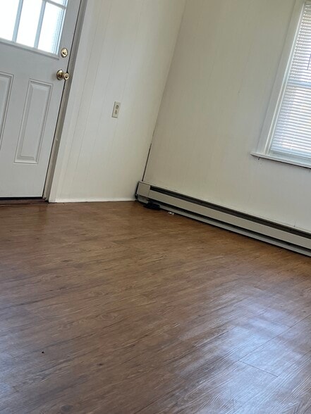 Living Room - 401 N Baltimore Ave