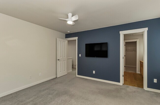 Building Photo - 14810 9th Dr SE