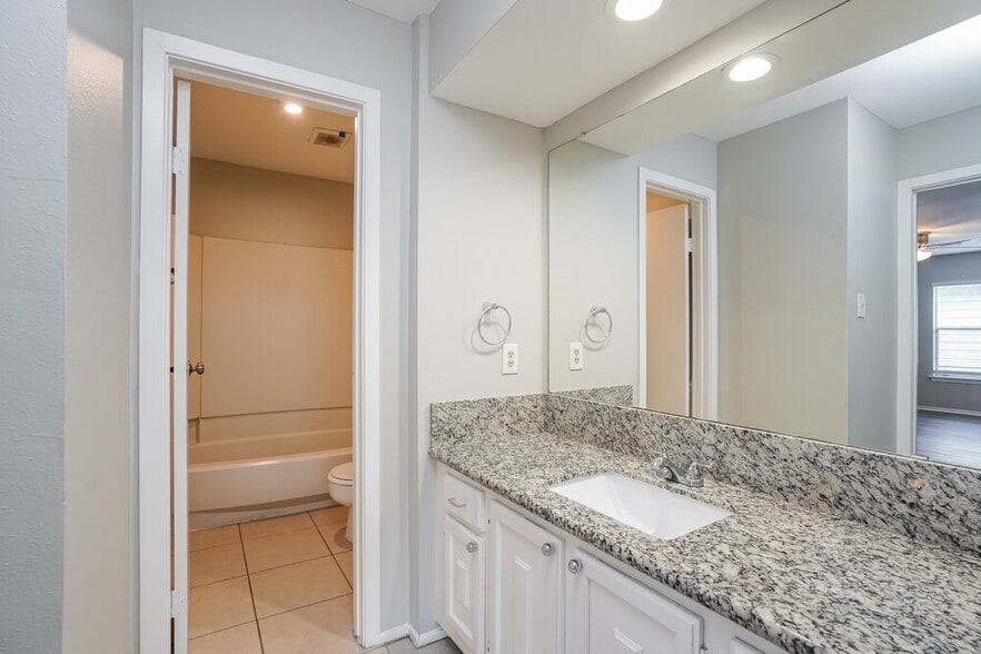 Building Photo - 3534 Duncaster Dr