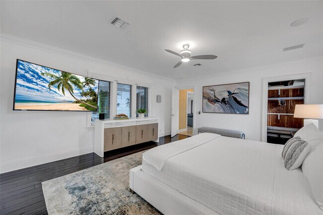 Building Photo - 1401 S Ocean Dr