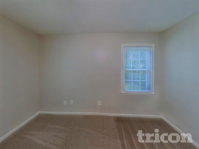 Building Photo - 7226 Amarillo Dr