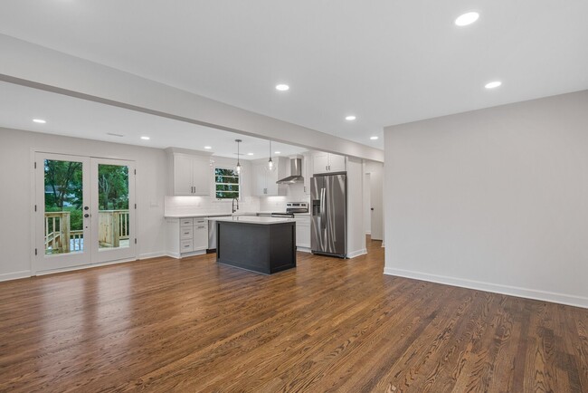 Building Photo - Beautifully Updated 4BR 2BA Home in Madison. Over 2,000 sq ft. $2,950 Rent.