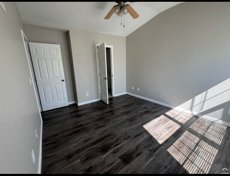 Building Photo - 2529 Morningside Dr