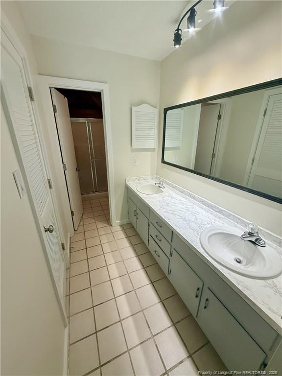 Building Photo - 5761 Waterwood Dr