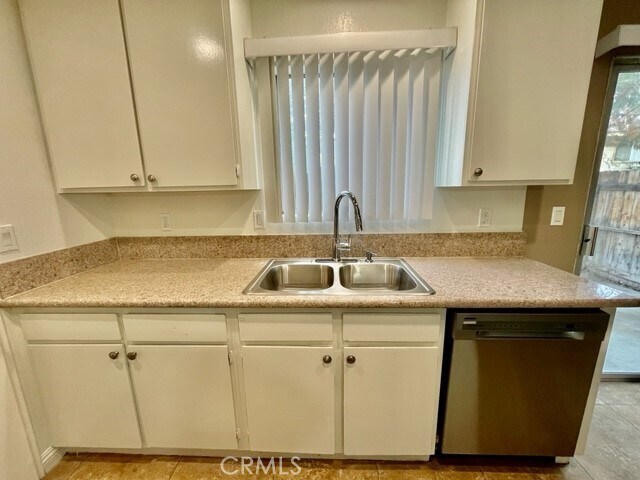 Building Photo - 74614 Driftwood Dr