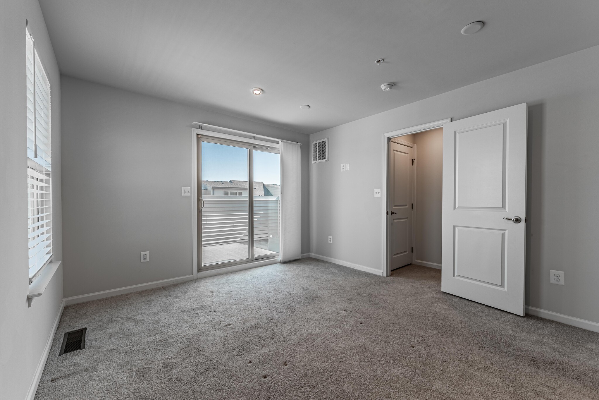 Building Photo - 201 S Macon St