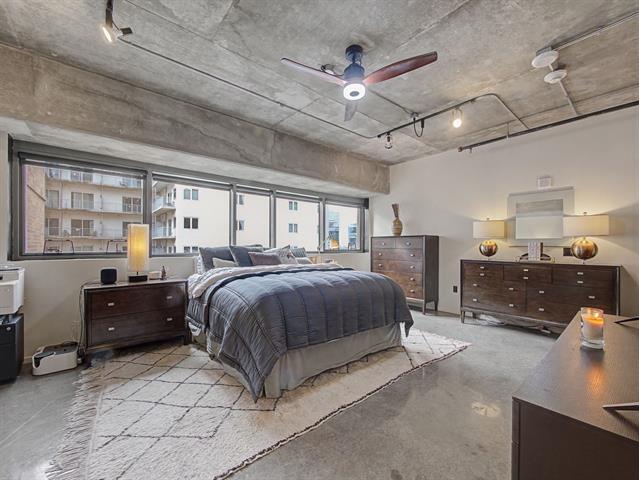 Building Photo - 1999 McKinney Ave