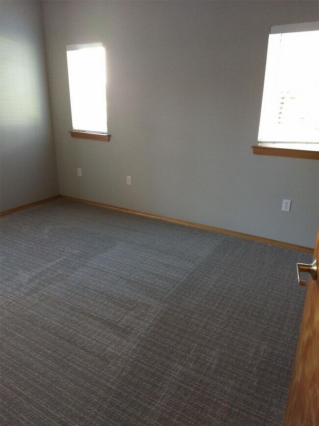 Building Photo - 4641 Celia Way - 101