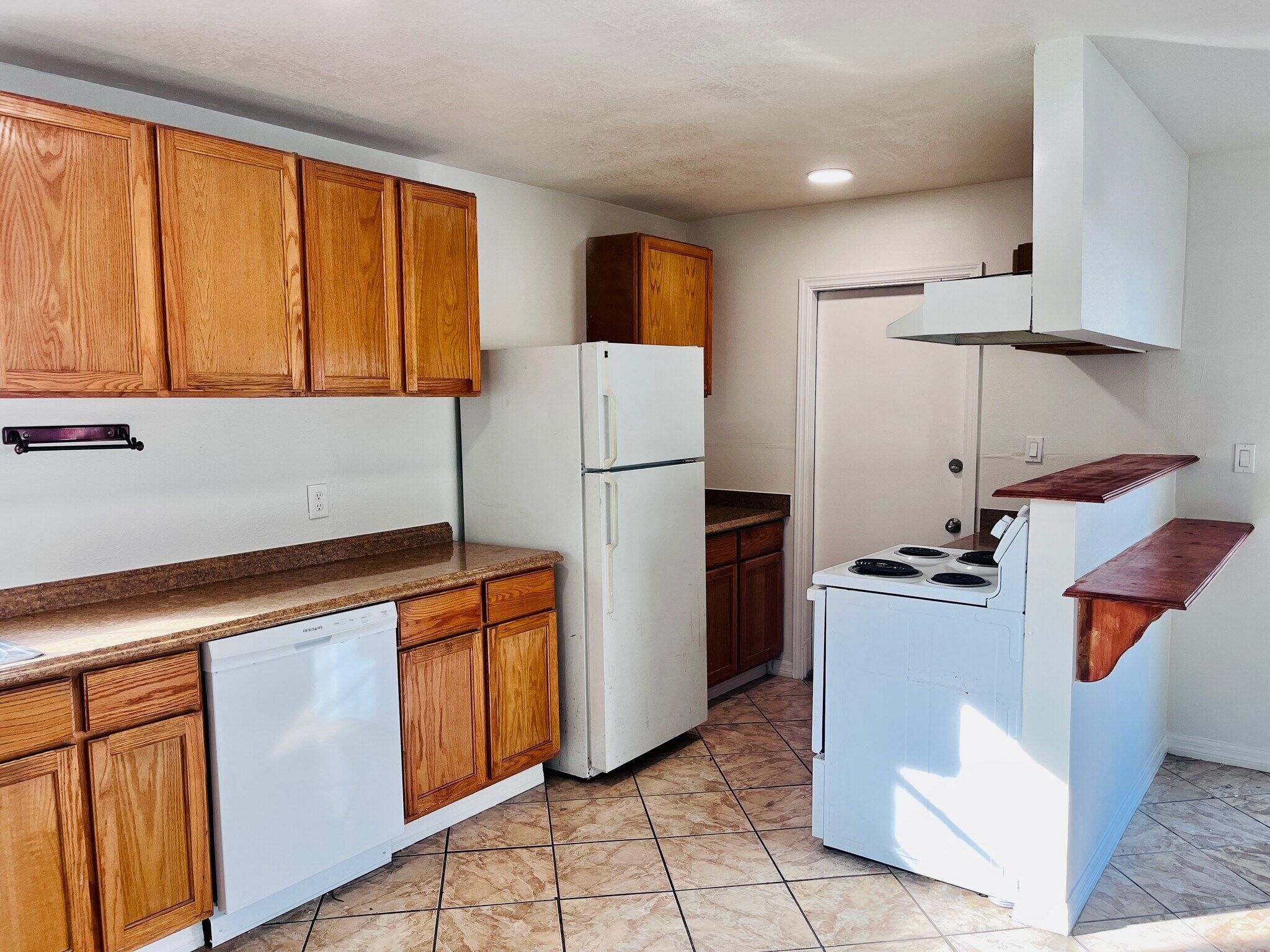 Building Photo - 506 Beechwood Ave