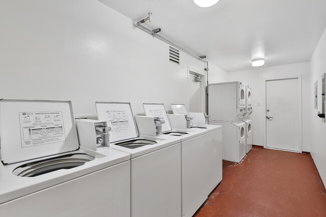 Laundry Room - 67 Parkridge Dr