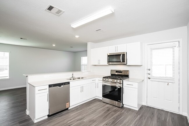 Primary Photo - 19022 Zanardo Ct