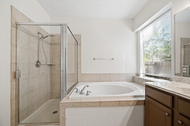 Building Photo - 51 N Scribewood Cir