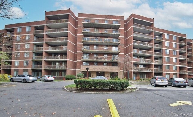 Building Photo - 1374 Midland Ave