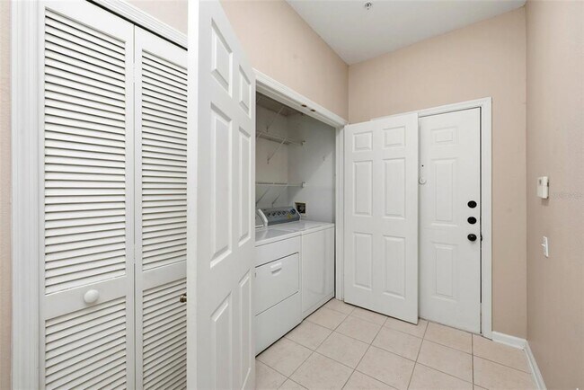 Building Photo - 7123 Yacht Basin Ave