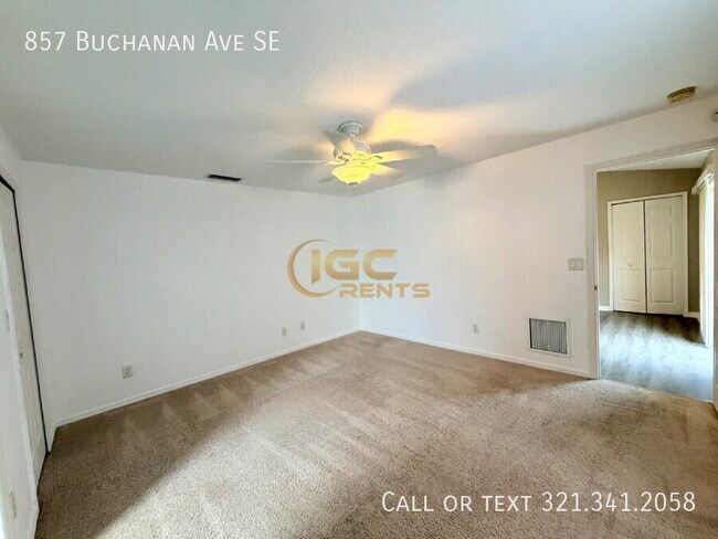 Building Photo - 857 Buchanan Ave SE
