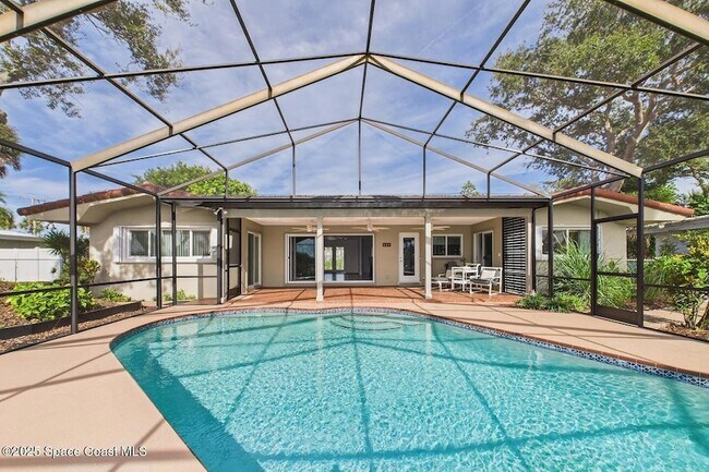 Building Photo - 778 Nassau Rd