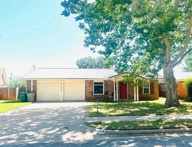 Primary Photo - 5308 Montreal Dr