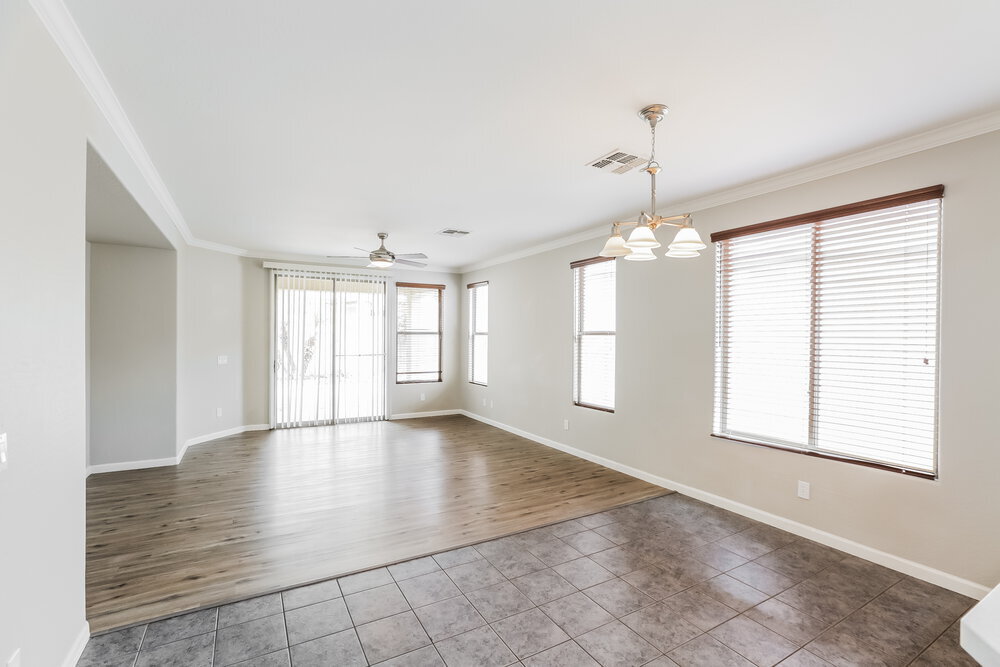 Building Photo - 6806 W Evergreen Terrace