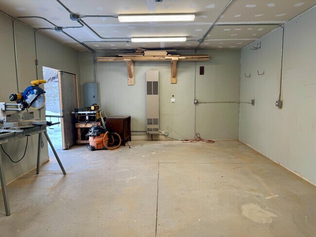 Building Photo - 280 Byers Ave
