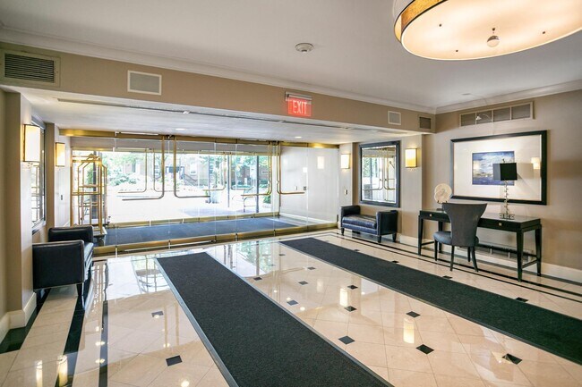 Building Photo - 4601 N Park Ave