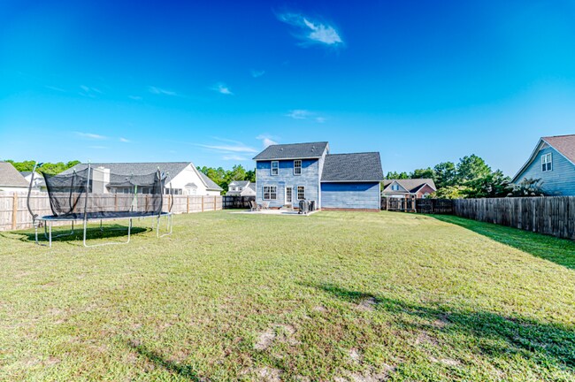 Building Photo - 174 Falling Leaf Dr