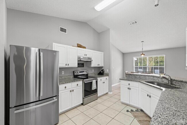 Building Photo - 8092 Hartington Dr