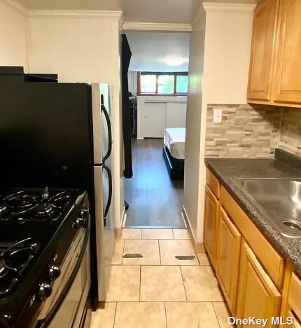 Building Photo - 21-38-38 46th St