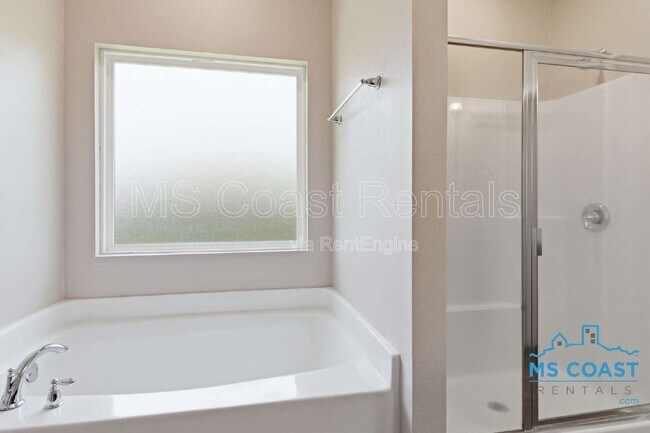 Building Photo - 10536 Sweet Bay Dr