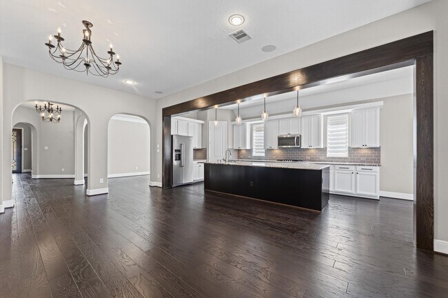 Building Photo - 10811 Gates Randal Ct